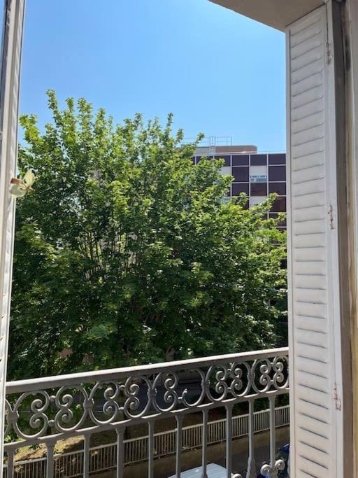 Beautiful Apartment With Balcony باريس المظهر الخارجي الصورة